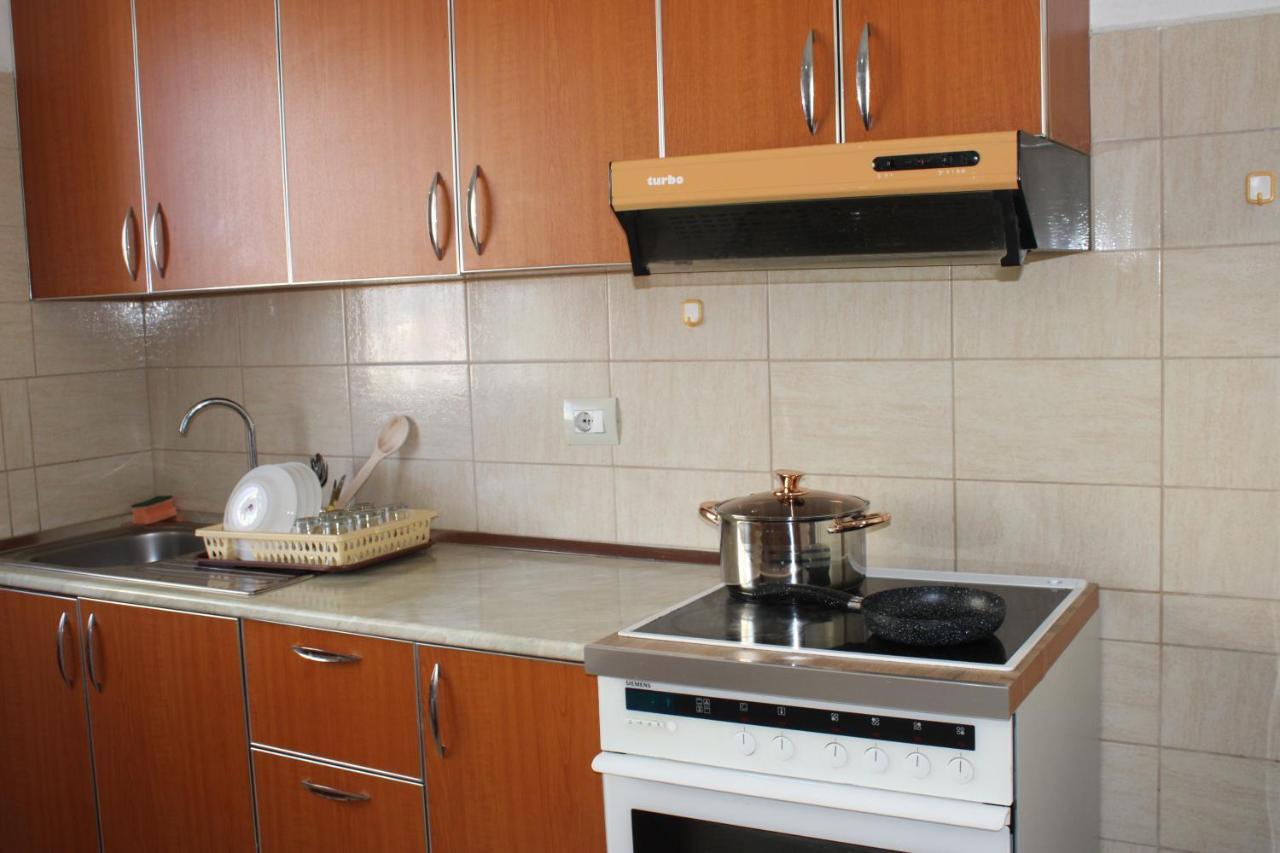 Bledi'S Comfy Apartment In New Blvd / Free Parking Tirana Exterior foto